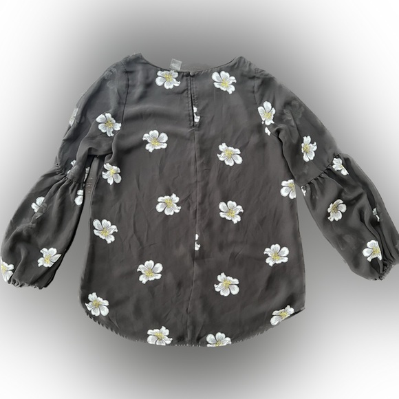 Ann Taylor Factory black flowered blouse size XS - Picture 2 of 3